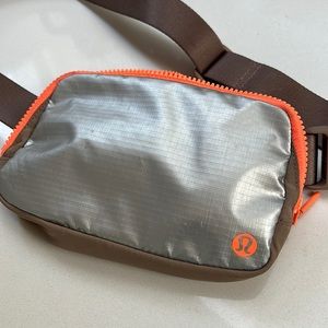 Lululemon Everywhere Belt Bag